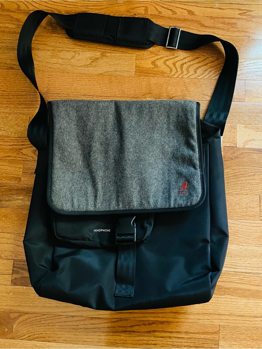 Kangol Wool DJ Bag Black Messenger Bag with Gray Flap Flaw
